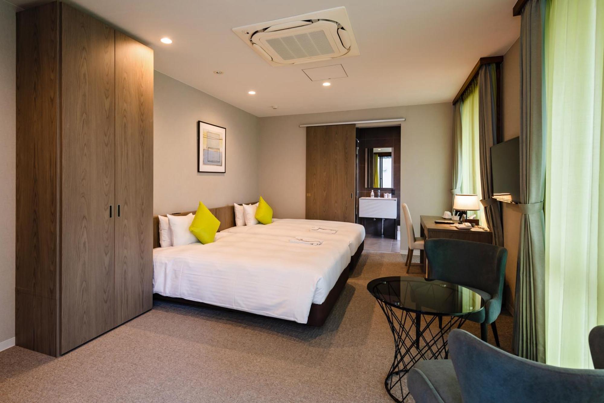 Hotel Azat Naha Ngoại thất bức ảnh