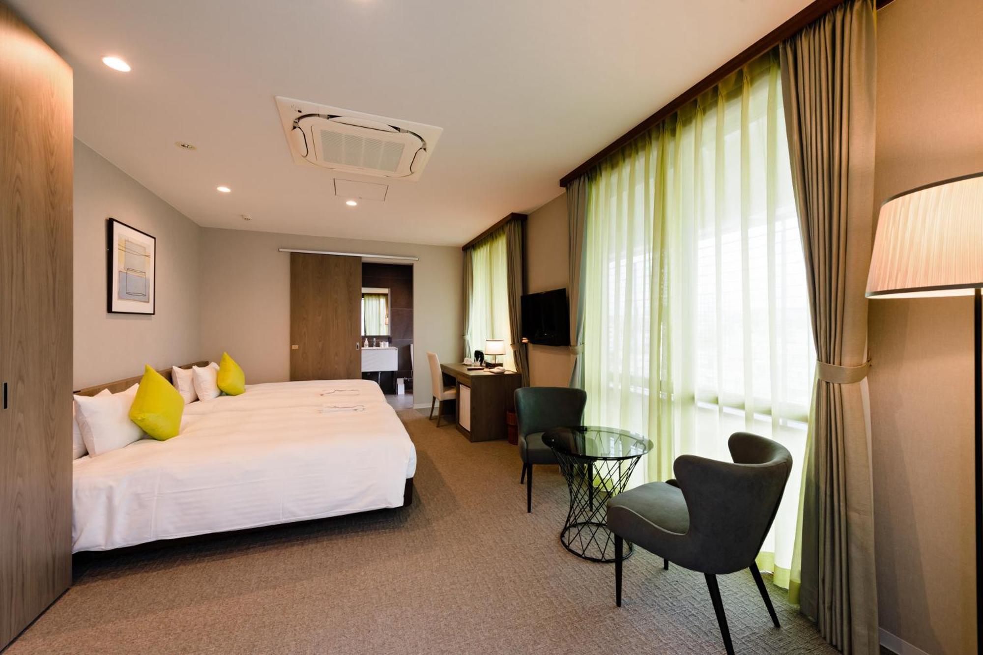 Hotel Azat Naha Ngoại thất bức ảnh