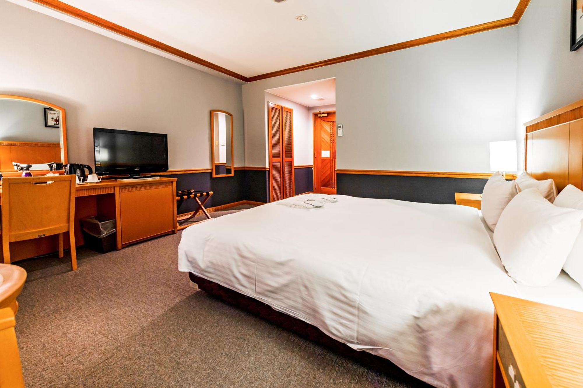 Hotel Azat Naha Ngoại thất bức ảnh