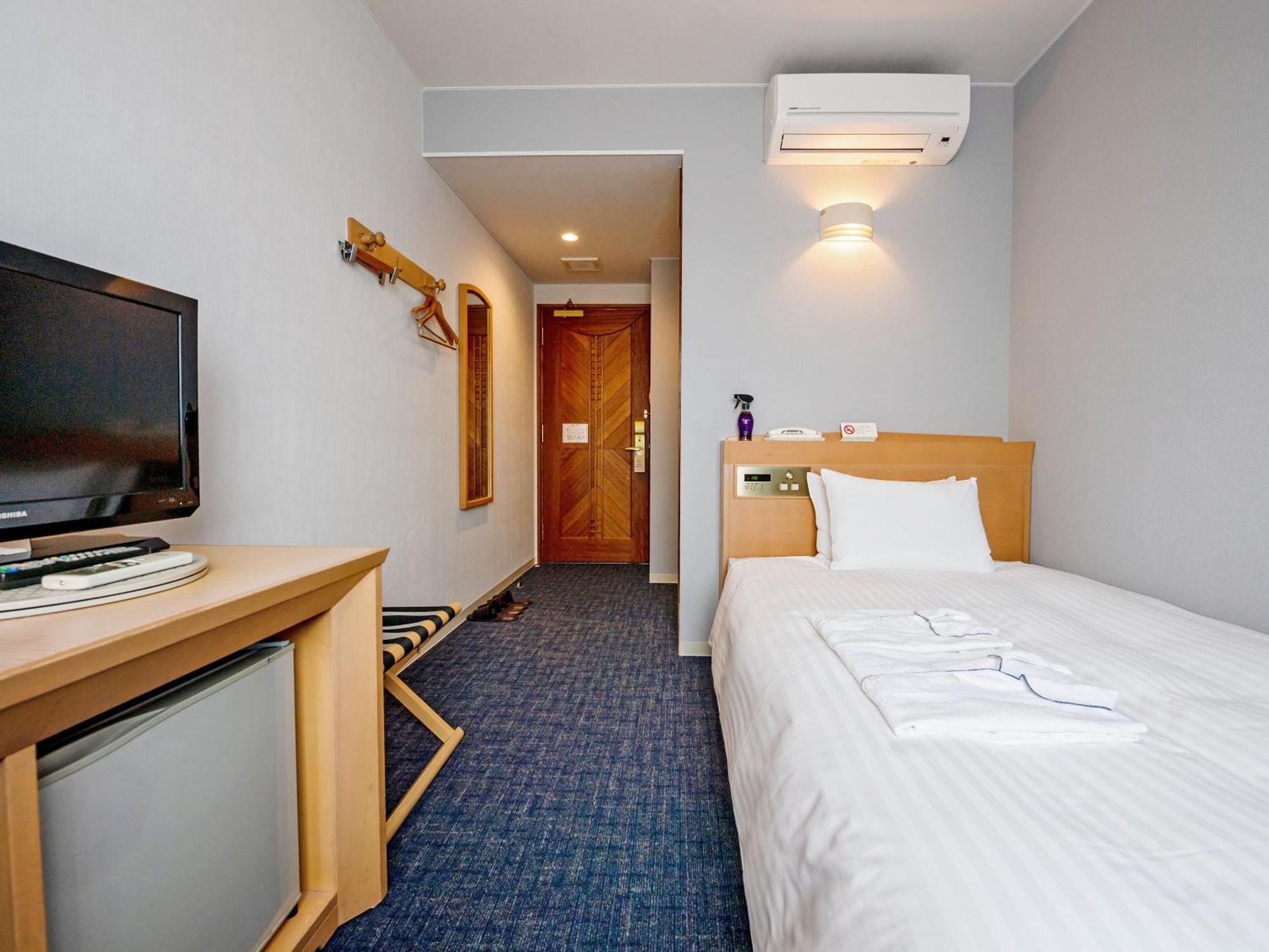 Hotel Azat Naha Ngoại thất bức ảnh